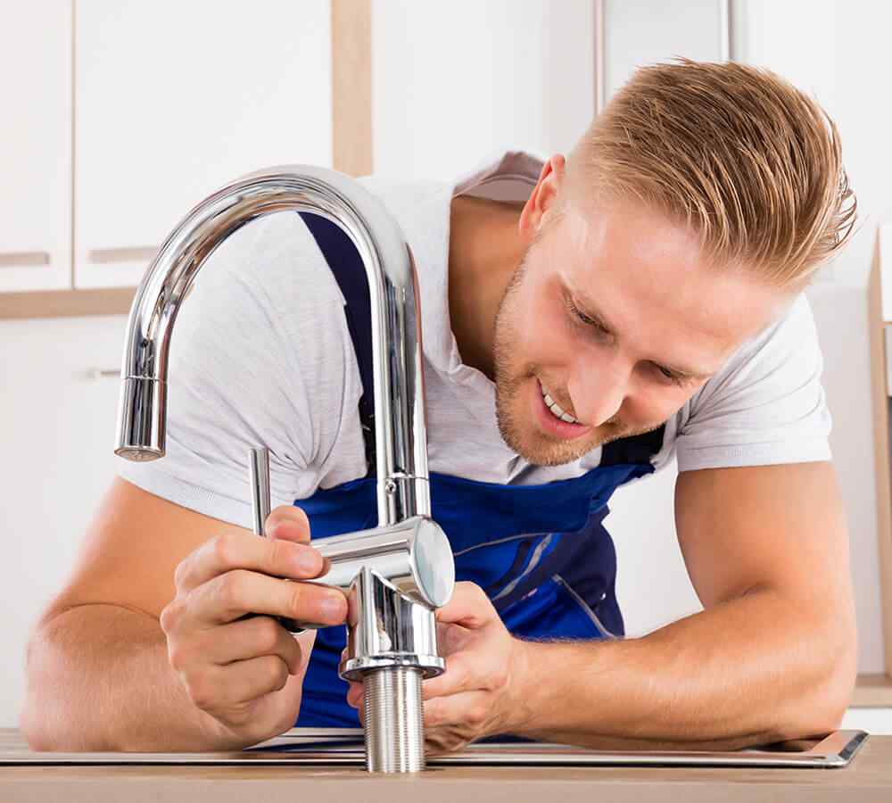 https://leedshomeservices.co.uk/wp-content/uploads/2018/09/inner_02.jpg